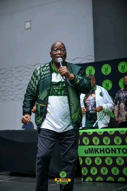 CadreNguyi's tweet image. H.E. President Jacob #Zuma, National Deployee Secretary-General Sibonelo #Nomvalo, and Cde Willies #Mchunu at the eThekwini Regional Consultative Forum. #WozaLGE #VoteMKP #GwazamkhontoGwaza