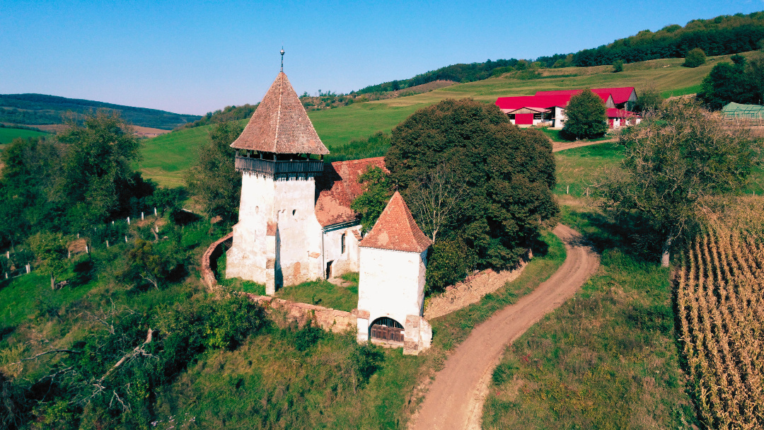 MonumentQuestM's tweet image. Magherus fortified church, Transylvania, Romania (Maniersch, Siebenbürgen, Rumänien)
#Transylvania #Romania #Magherus