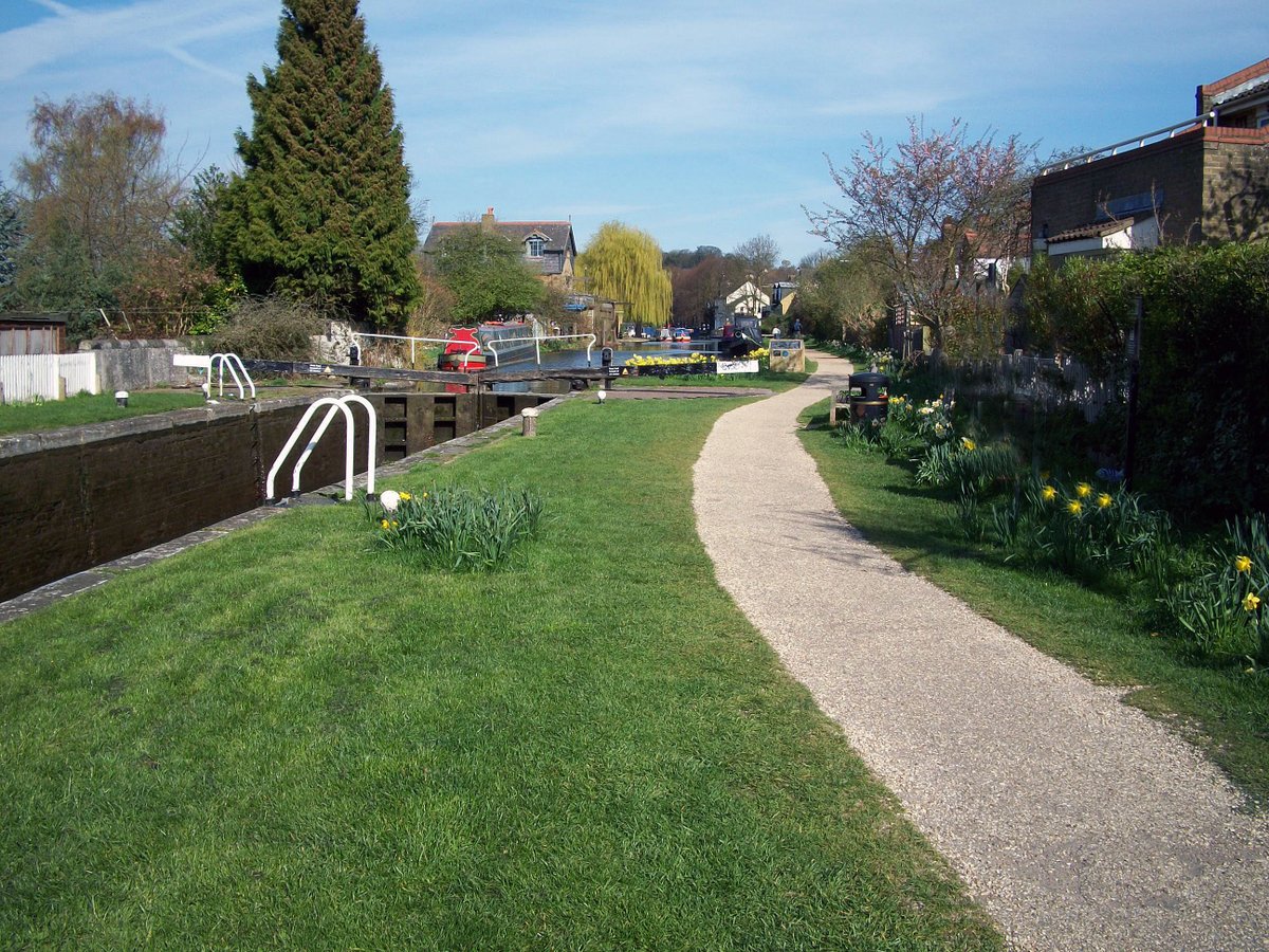 retired_tom's tweet image. My photos from #April 2010

@CanalRiverTrust #GrandUnionCanal #MiltonKeynes #MK #Berkhamsted #Lock #Bridge #Narrowboat #Reflections 

#Canals &amp;amp; #Waterways can provide #Peace &amp;amp; #calm for your own #Wellbeing #Lifesbetterbywater #KeepCanalsAlive
