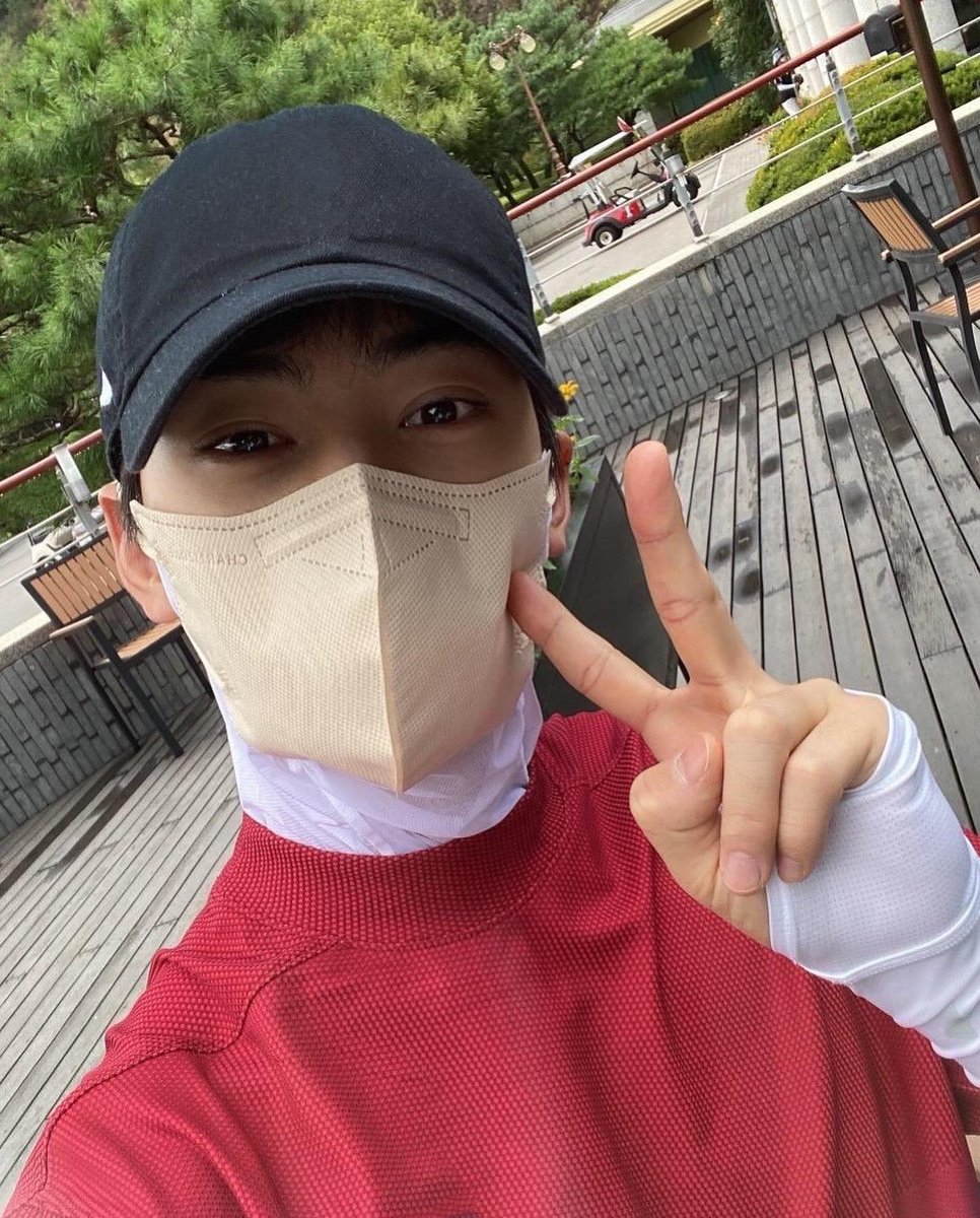 Military Progress Countdown

🗓 D-281
Until Cha Eunwoo completes his military service 
We’re still here, waiting.

#차은우 #CHAEUNWOO #이동민
#チャウヌ #车银优 #ชาอึนอู #車銀優