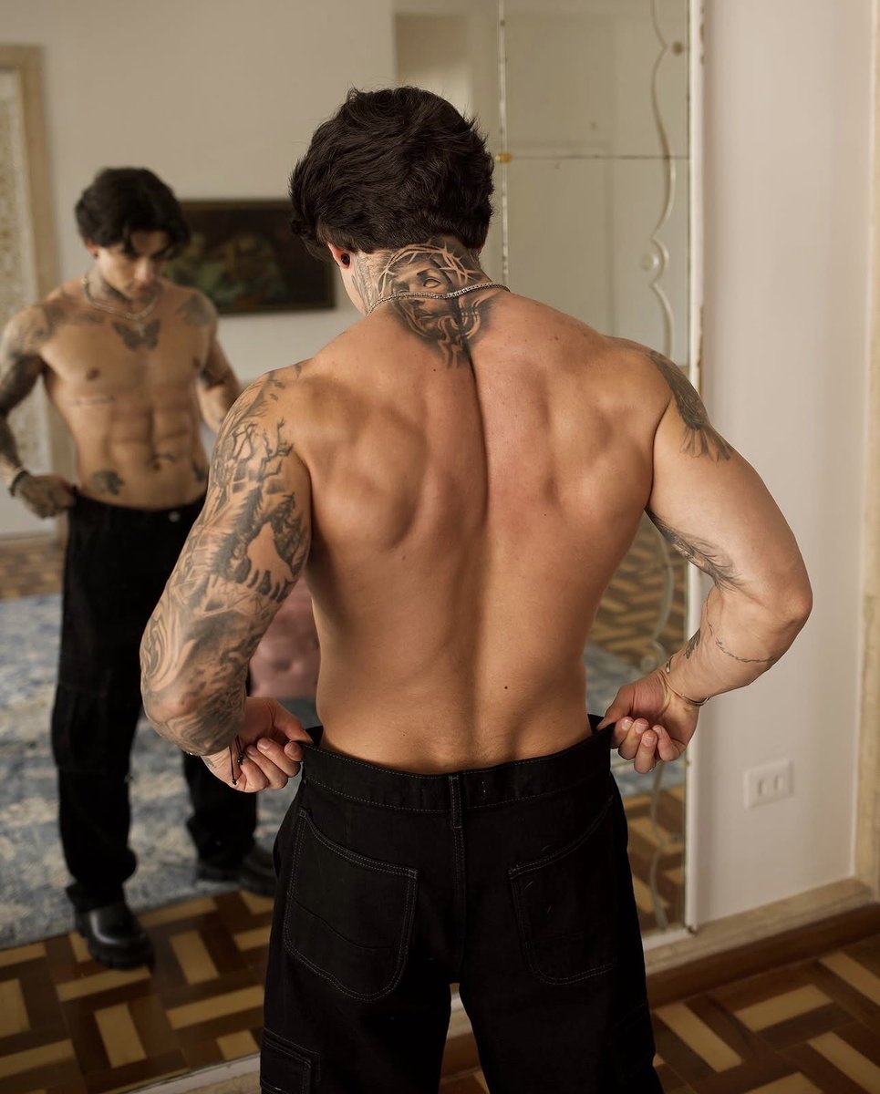 No todos los días empiezan bien…
pero siempre empiezan.

——————💥2:30🧨———————

            #RolePlay #SexRol #FakeLand