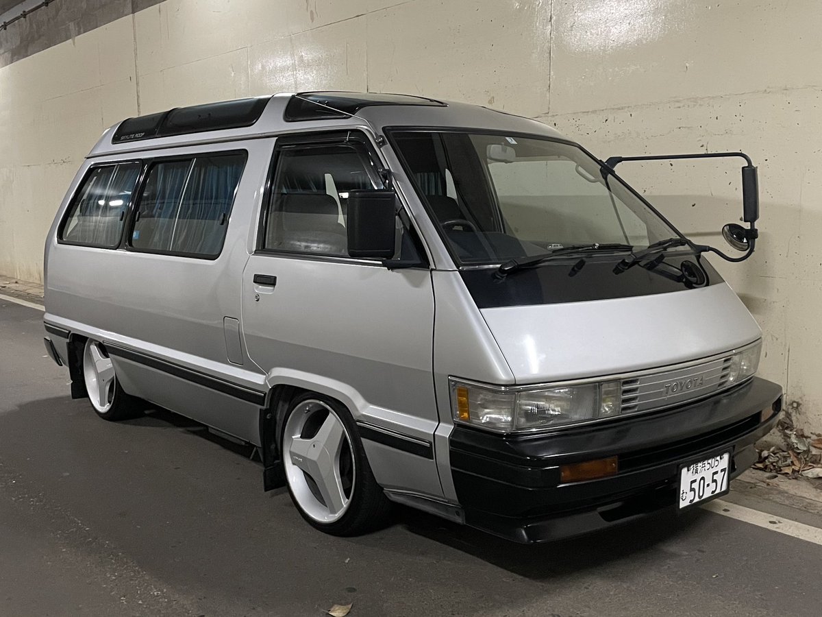 equal6_'s tweet photo. 4年半のローンのうち2年半はぶち壊れて部品も無く車検すら取れず、乗れないのにローンを払い続けることに耐えられる者のみが、ネオクラに乗りなさい https://t.co/JhmvMwFDXX