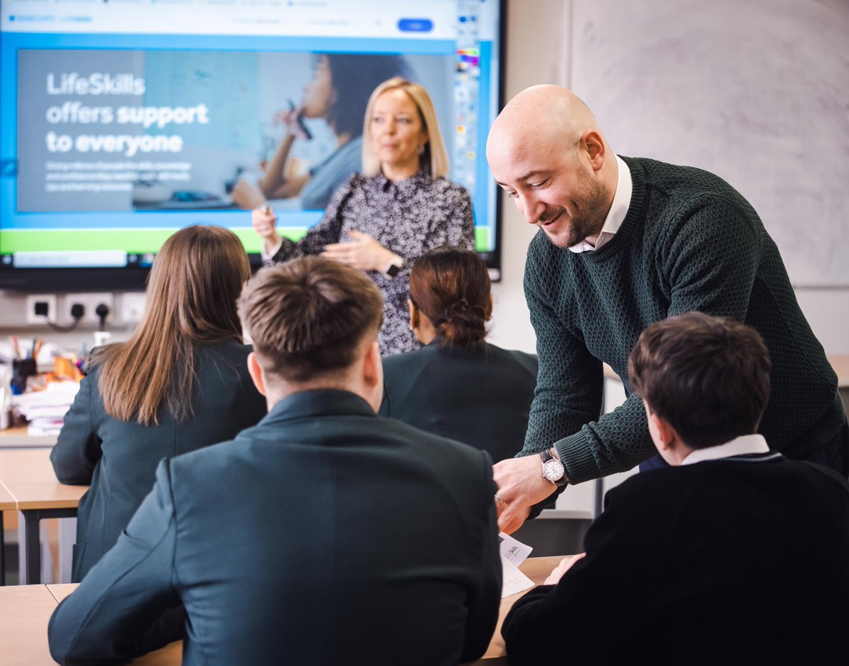 BITCCymru's tweet image. This week the @LifeSkills_Ed team is at @johnfrostschool, Ferndale Community and @BaeBaglan, exploring online fraud, financial planning, money attitudes and workplace behaviours – all vital skills for life and work. Learn more about #LifeSkills: barclayslifeskills.com