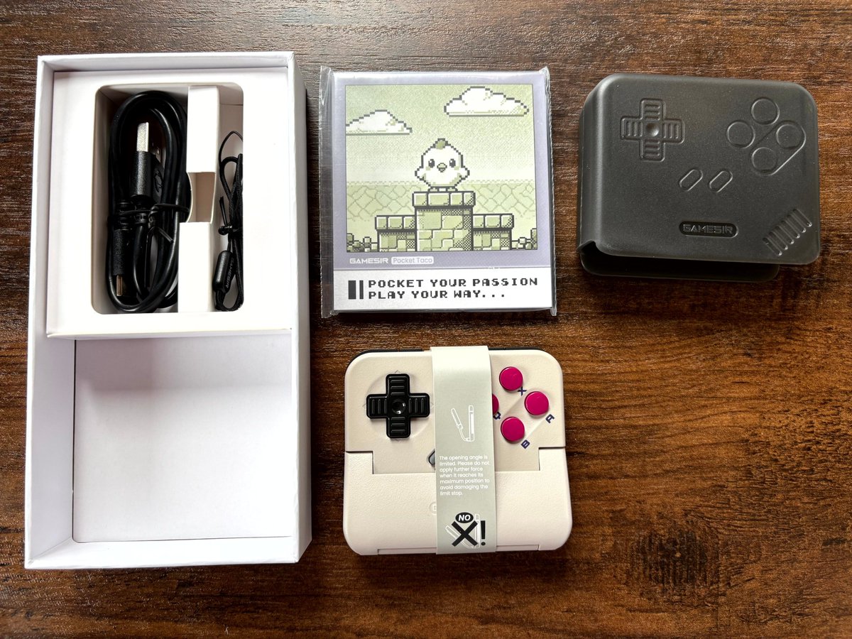 GameFoliage's tweet photo. スマホに挟んだ瞬間にゲームボーイ体験が蘇るコントローラー『GameSir Pocket Taco』。
62gの筐体にレトロへの愛と使いやすさが詰まっています。

スマホを挟むと自動電源ON、外すと自動OFF。この体験をするともう戻れません。

https://t.co/zjjP6yS8BP

#GameSir
#スマホコントローラー
#PR https://t.co/divoV7KQwQ
