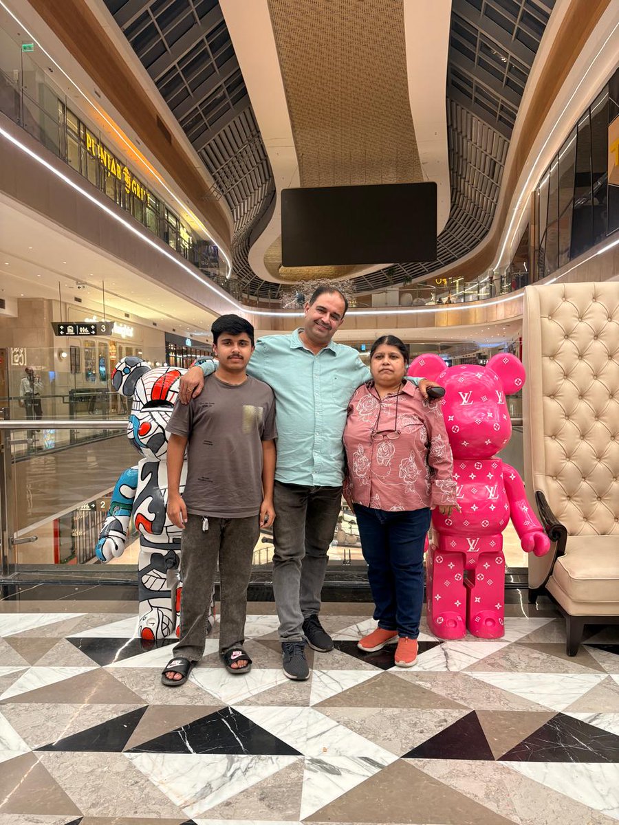 MANISHTANDON1's tweet photo. फुर्सत के कुछ पल....
MD Tandon Developer &amp; Builder के साथ....
Unity One Elegant Mall, NSP Pitampura, North Delhi.... #ElegantMall #UnityOne #LuxuryVibes #Pitampura #NorthDelhi #UnityOneMall #NSP #LuxuryMall #UnityOneElegantMall https://t.co/Snrv5Hnjha