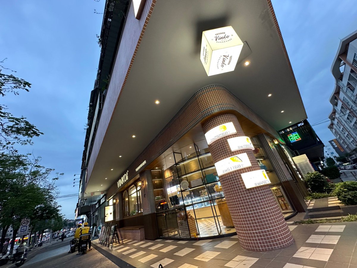 Danielroux15's tweet image. "Just crushed the latest episode of The Great British Baking Show—my inner baker is screaming!  Who’s with me Drop a  if you’re OBSESSED too! #GBBO #BakingVibes"