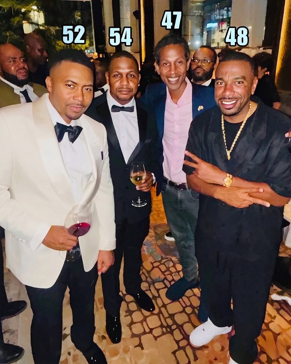 Manlike_Solz's tweet photo. Nas, AZ, NORE &amp; Shyne 👑 https://t.co/JxJSuU7NgD