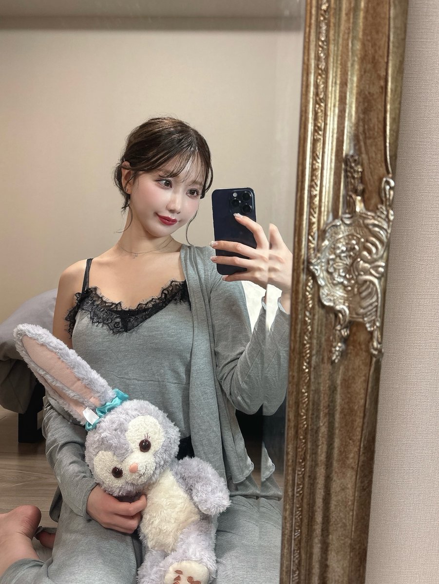 SHEIN_Japan's tweet image. お出かけコーデ＆おうちコーデ🌸🏡

外でもお家でも抜かりなく可愛く🤍
春にぴったりのアイテムをCHECK！
IG：x_alice_s2

🔎 418634031
45596023

プロフィールのサイトリンクから
商品ID/ショップ名を検索してね😊✨

#SHEIN #SHEINjapan #SHEINforALL #SHEIN購入品 #SHEINtrends