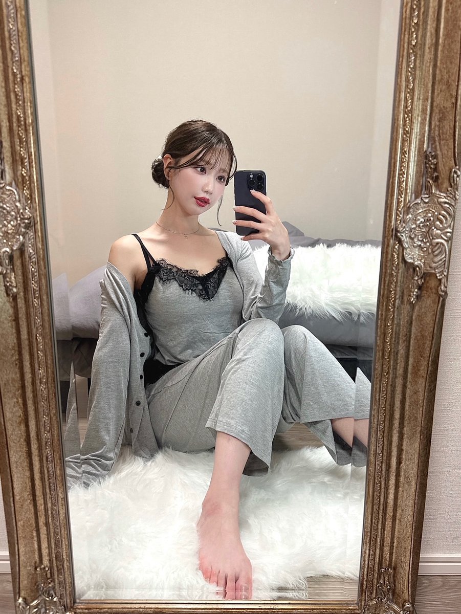 SHEIN_Japan's tweet image. お出かけコーデ＆おうちコーデ🌸🏡

外でもお家でも抜かりなく可愛く🤍
春にぴったりのアイテムをCHECK！
IG：x_alice_s2

🔎 418634031
45596023

プロフィールのサイトリンクから
商品ID/ショップ名を検索してね😊✨

#SHEIN #SHEINjapan #SHEINforALL #SHEIN購入品 #SHEINtrends