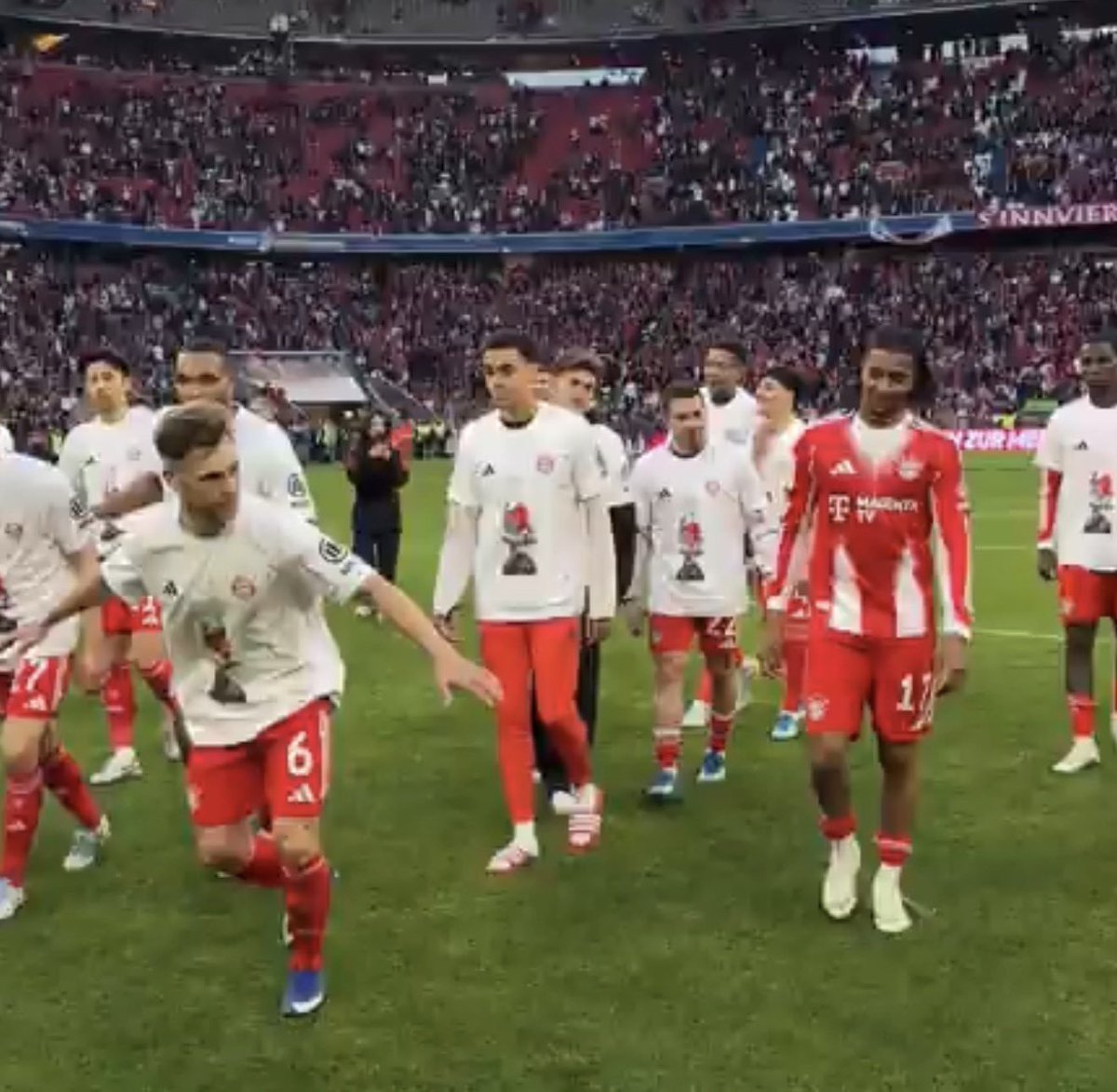 Parlons de foot ⚽ tweet media