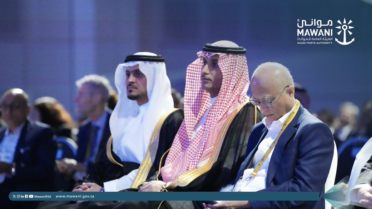 MawaniKSA's tweet photo. ترأس سعادة رئيس #موانئ م. @SulimanMazroua وفد المملكة في أسبوع سنغافورة البحري 2026، في إطار مشاركة المملكة مع نخبة من قادة القطاع البحري عالميًا لمناقشة أبرز التوجهات والتحديات، وتعزيز فرص التعاون وتبادل الخبرات، بما يدعم تطوير سلاسل الإمداد ويرسّخ مكانة المملكة كمركز لوجستي عالمي.