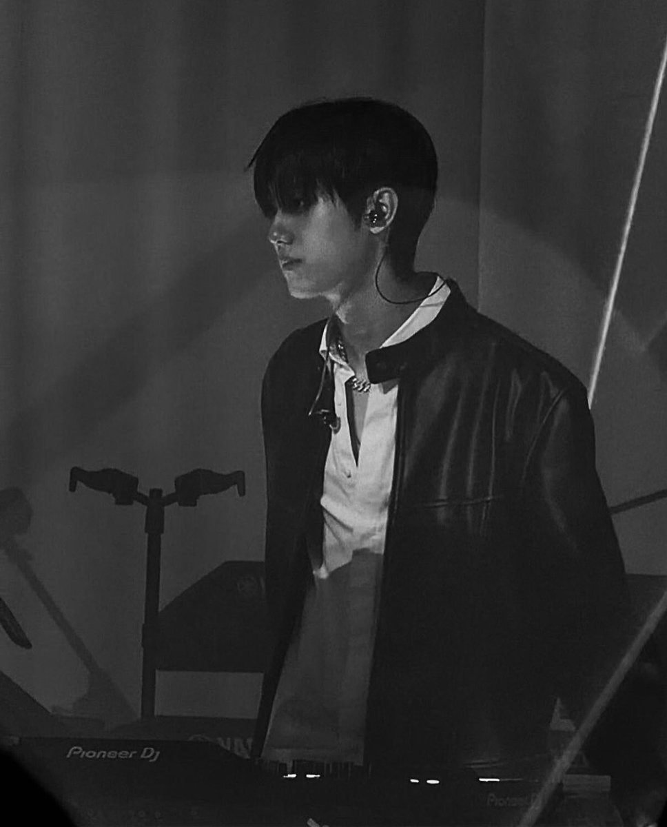 no context dry tweet media