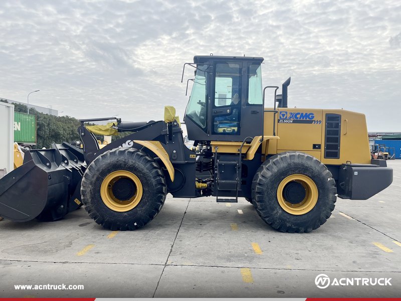 acntruckcn's tweet image. 🔥XCMG ZL50GN wheel loader🔥

A popular and practical loader!!
Balanced, efficient, and jobsite ready. 🏗️
📮Email: sales@acntruck.com
#wheelloader #xcmg #loader #heavymachinery