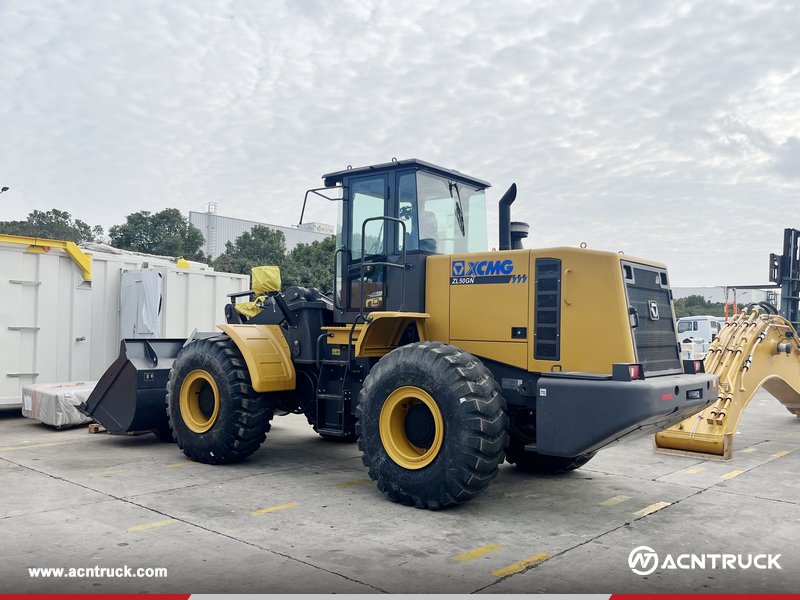 acntruckcn's tweet image. 🔥XCMG ZL50GN wheel loader🔥

A popular and practical loader!!
Balanced, efficient, and jobsite ready. 🏗️
📮Email: sales@acntruck.com
#wheelloader #xcmg #loader #heavymachinery