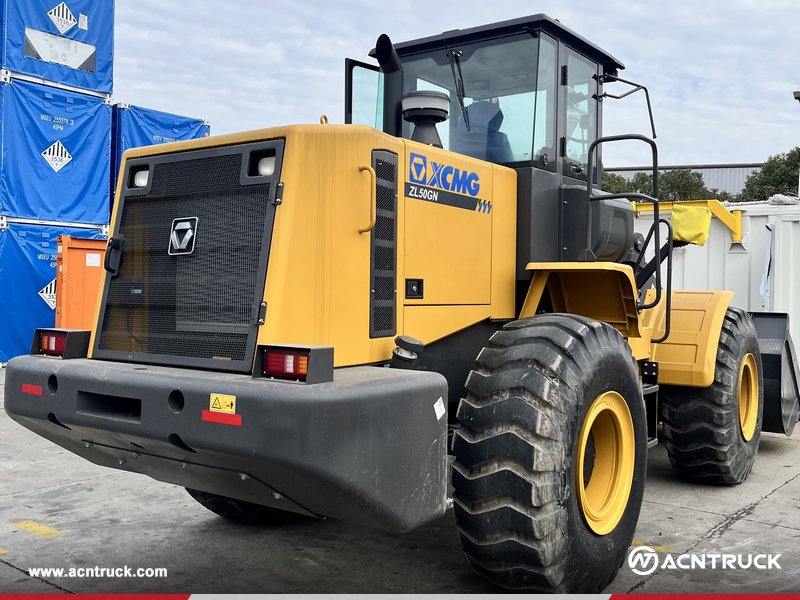 acntruckcn's tweet image. 🔥XCMG ZL50GN wheel loader🔥

A popular and practical loader!!
Balanced, efficient, and jobsite ready. 🏗️
📮Email: sales@acntruck.com
#wheelloader #xcmg #loader #heavymachinery