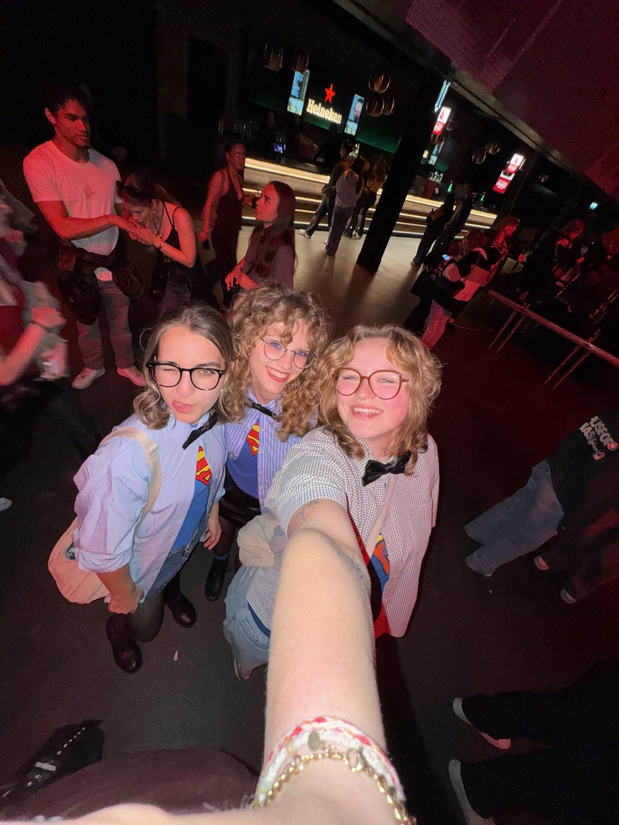 lougotmysanity's tweet photo. Had the best night ever❤️ https://t.co/zRsrWZXXJF