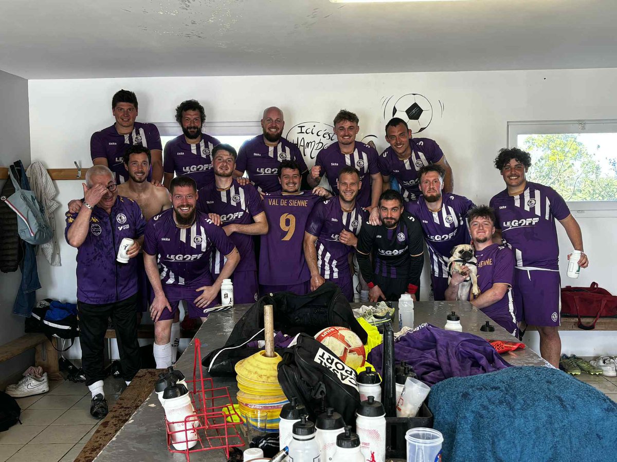 AsValDeSienne's tweet photo. Nouvelle victoire 5-2 synonyme de 4e place 💜🤍 https://t.co/hlileE0Chw