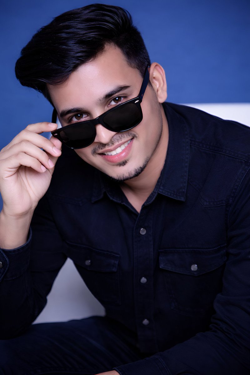 Tanishqdew's tweet image. No overthinking, just living my moment 😌✨
Vibes loud, worries silent 💫

#JustMe #NoFilterLife #ChillVibes #TanishqDew