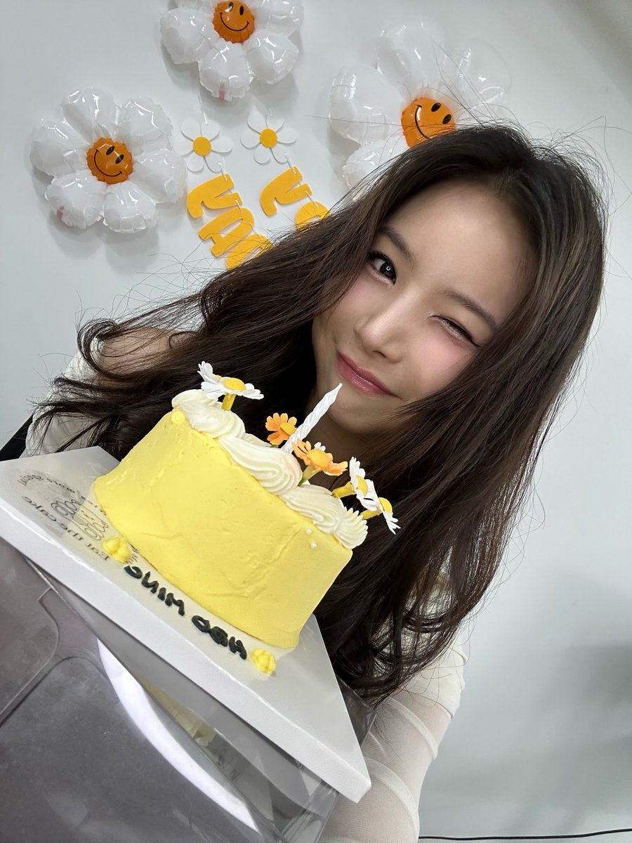 SECRET NUMBER (시크릿넘버) tweet media