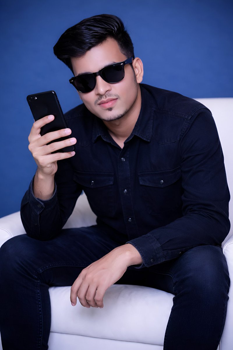 Tanishqdew's tweet image. No overthinking, just living my moment 😌✨
Vibes loud, worries silent 💫

#JustMe #NoFilterLife #ChillVibes #TanishqDew