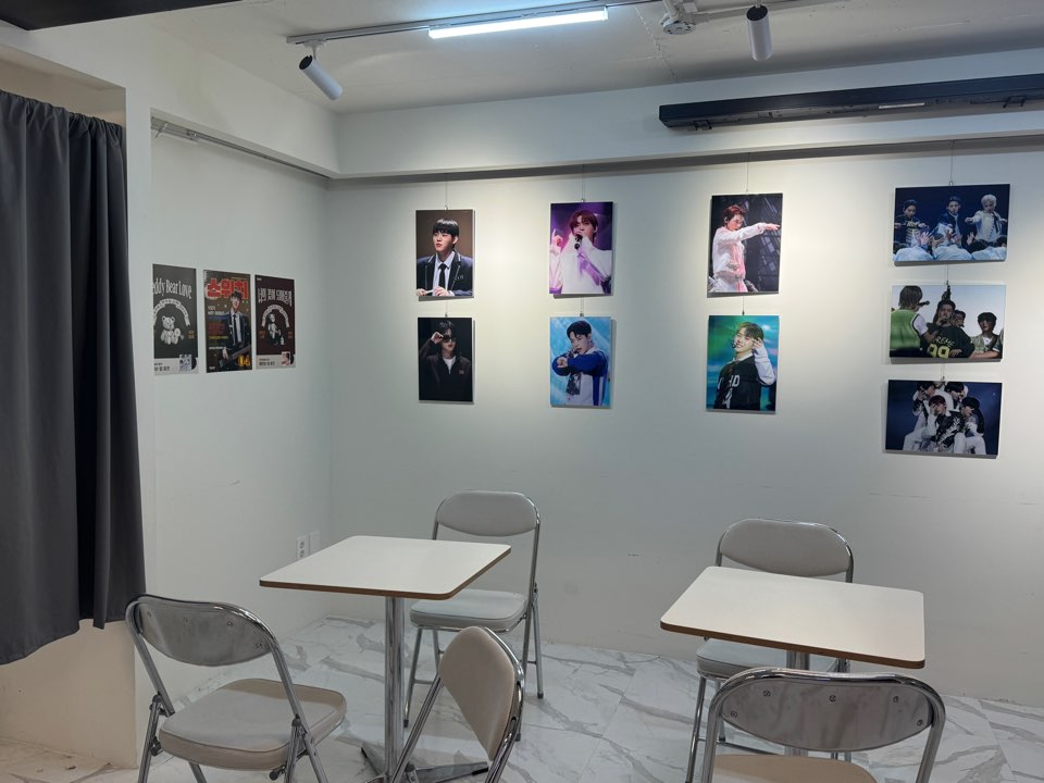 하루 tweet media