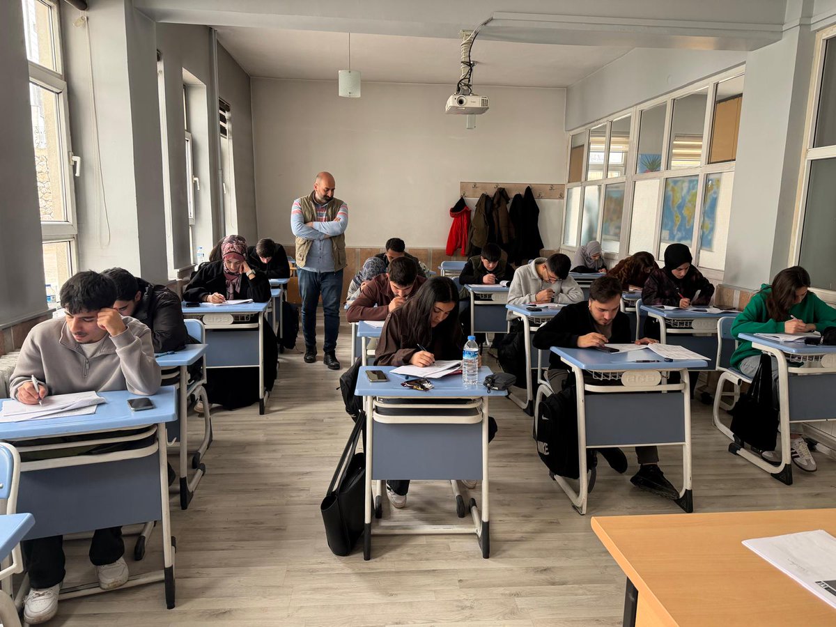 Şemdinli Halk Eğitimi Merkezi tweet media