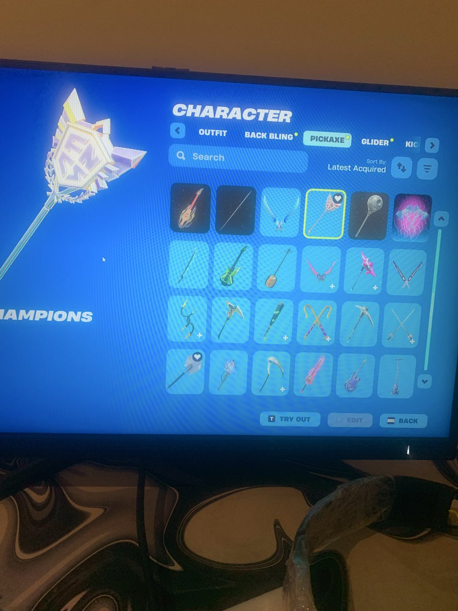 AZERA Daan tweet media