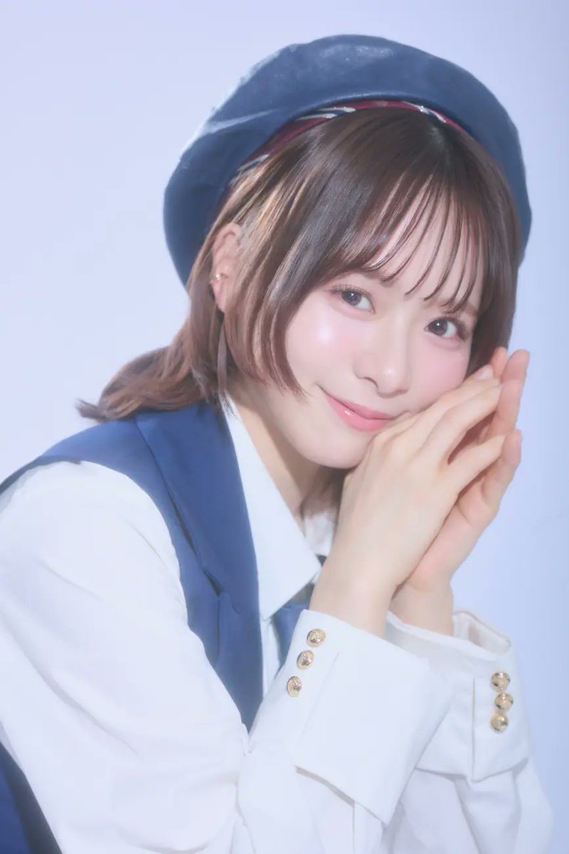 フォロー＆RPで #プレゼント🎁】 AKB48 倉野尾成美 サイン入りチェキ 2