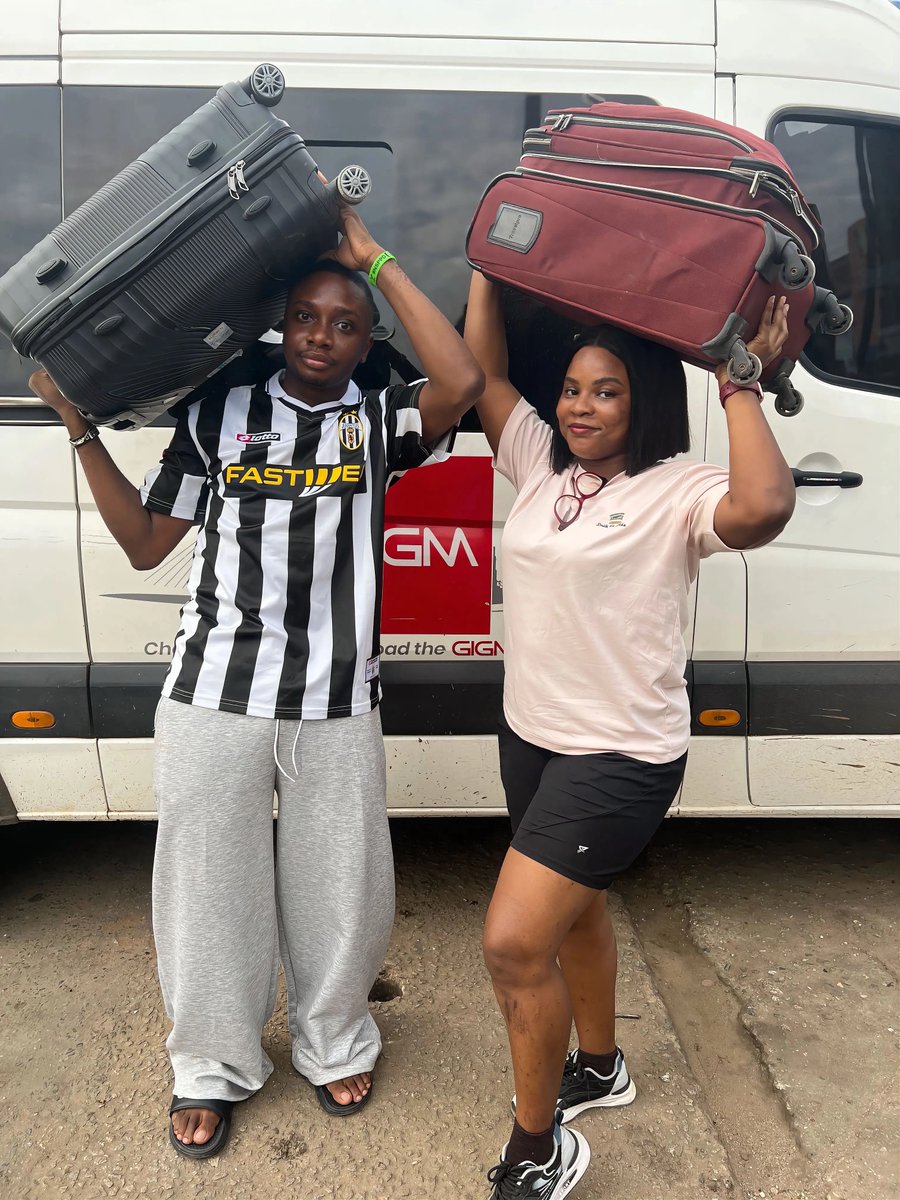 𝔸b𝕒𝕫𝕫 tweet media