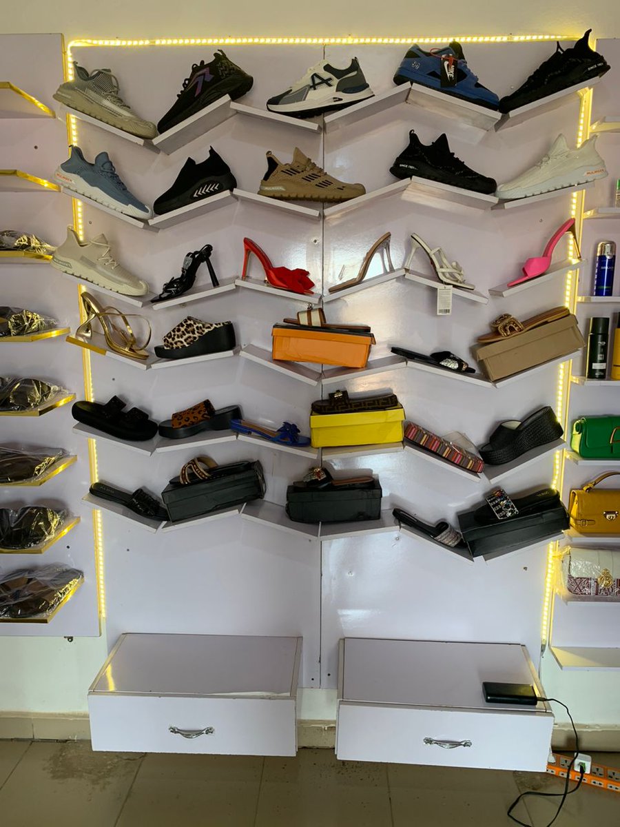 yardsaleplug's tweet image. Two shoe shelves available for sale

Perfect condition 

150k

Location: Jos

Contact: 08072472687

#yardsale #Declutter #JosNigeria