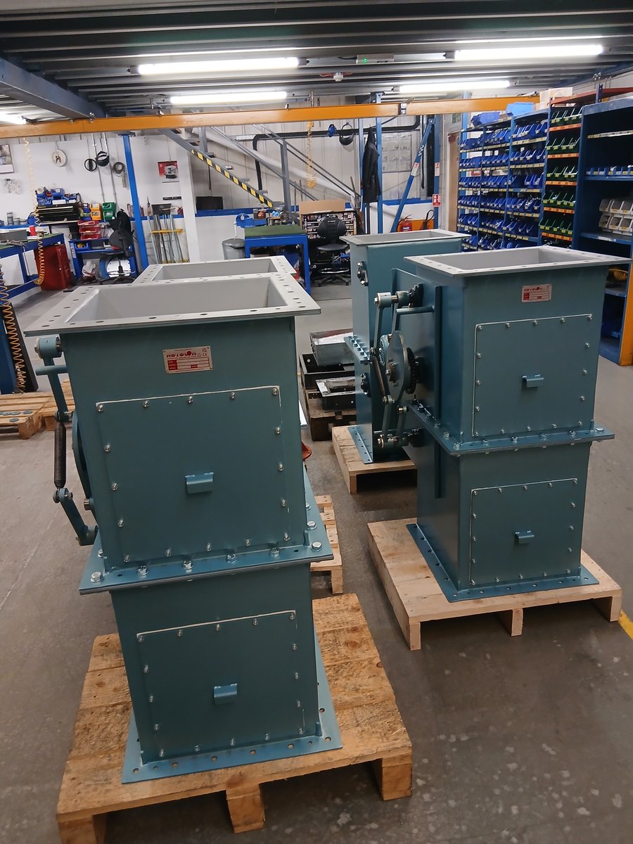 RotolokGroup's tweet image. Waste not, want not

This batch of 8 x 400mm Double Flap #Valves has just set out for their new home with a customer in the UK, after they came to us in need of valves for a waste-to-energy recovery facility.

A successful first phase of a larger project ✔️

#RotaryValve #UKMfg