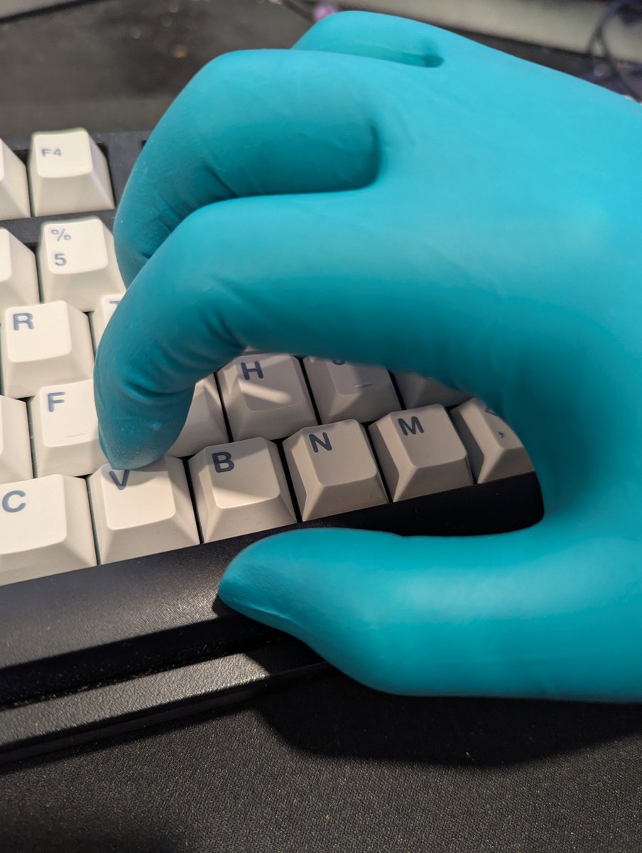 NitrileGloveFan's tweet image. On a side note, gloves are expensive haha! I set up a throne in case anyone wants to get me some gloves, but totally fair if not! No pressure at all, and of course I'll still be posting pictures of gloves as usual!! 

#gloves #medfet #nitrileglove