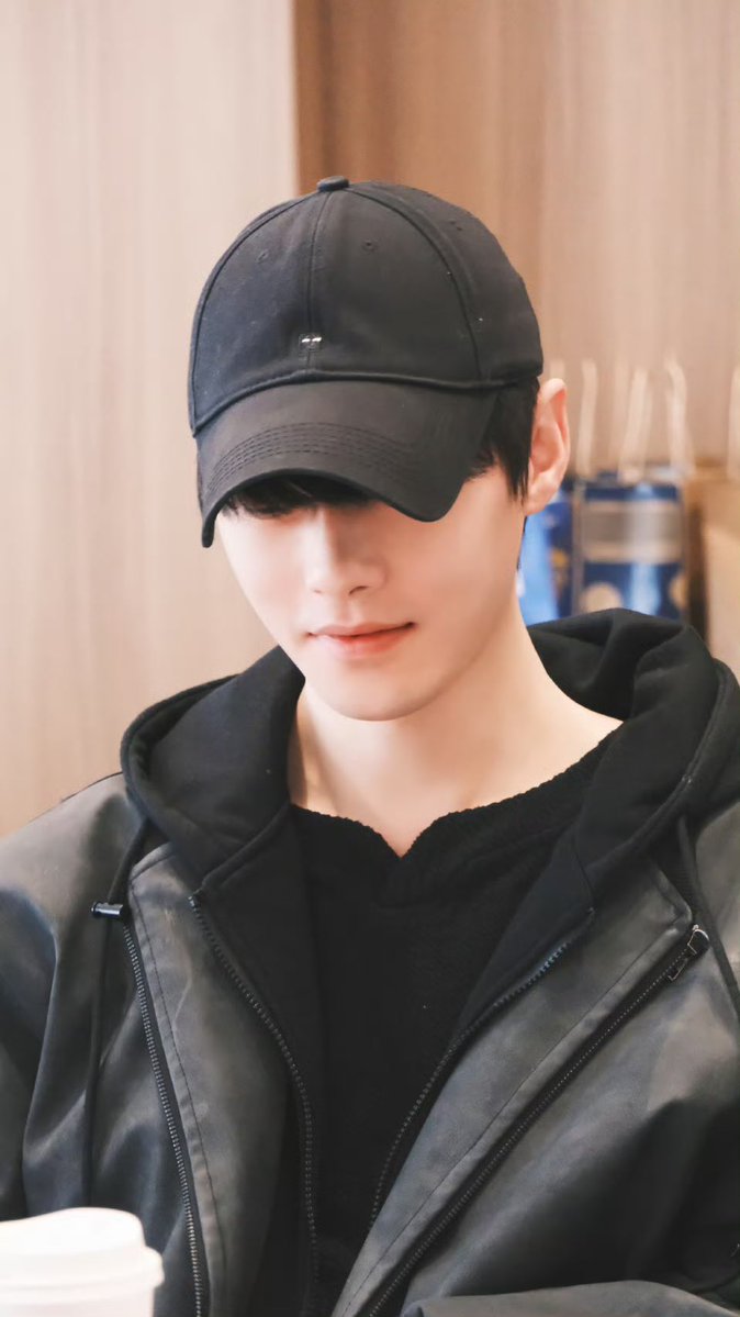 #throwbackFYL  2026.03.16 FYL studio’s weibo updated. 

“เบื้องหลังการทำงานมาแล้ว! หนิงฉางเย่วกำลังเตรียมพบกับทุกคน”

ซีรีส์ #Liveforever #长生契 

Cr. weibo方逸伦工作室

#ฟางอี้หลุน #方逸伦 #FangYilun​ #AlenFang
#ฟางถังไทย #泰国方糖 #FangTangThailand