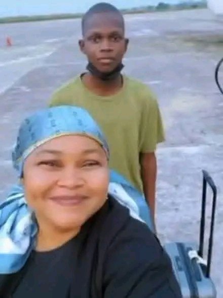 unique A'wears tweet media