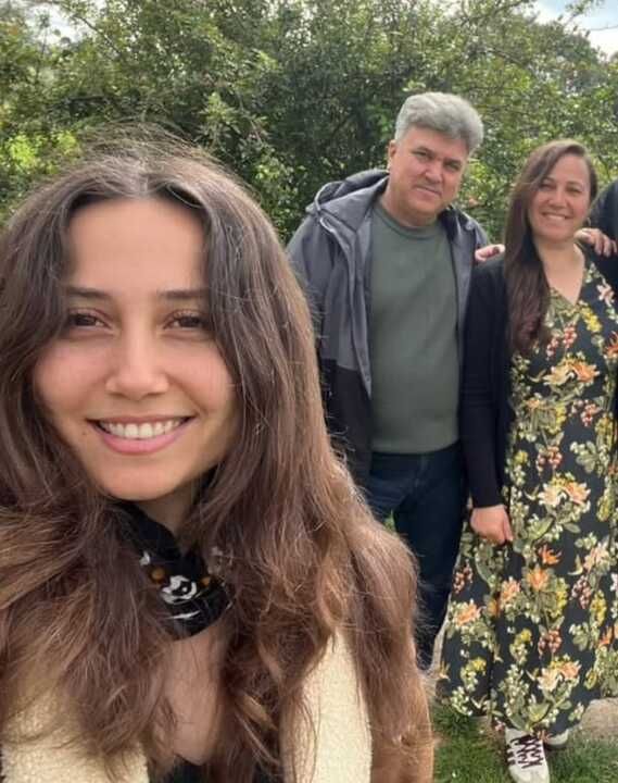 Esra Işık 21 gündür tutuklu.. Bu yörük kızı ne yaptı?   Toprağı ve doğayı savundu. #Akbelen #EsraIşıkSerbestBırakılsın