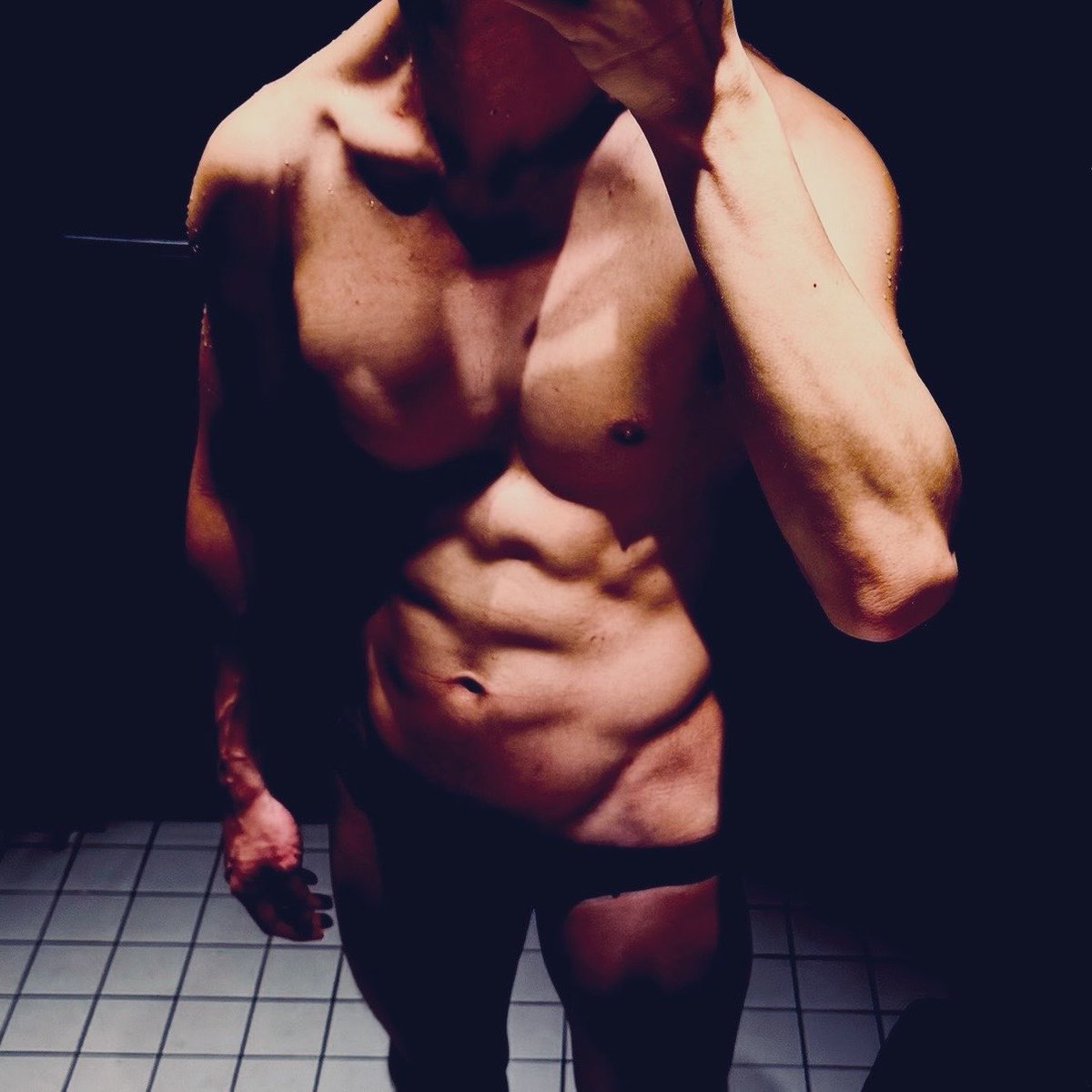 Reubenlfit's tweet image. Take… take my speedos off… 

#abs #muscle #swim #speedo #hotbod #sexy #bodycheck