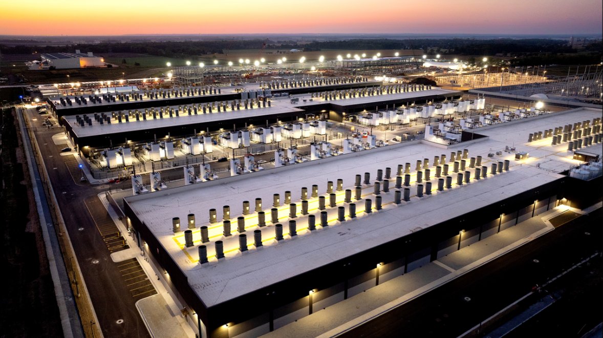 MikaelXeeland's tweet image. #Anthropic just locked in up to 5GW of compute with Amazon.Capacity starts coming online this quarter. Nearly 1GW by end-2026. $100B+ #AWS commitment over the next decade. #Amazon throwing in up to $25B more equity.

The structural deficit everyone warned about is no longer