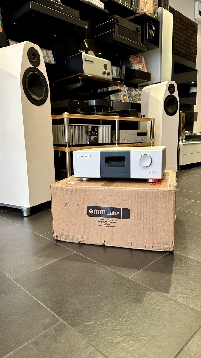 AudioVenue's tweet image. EMM Labs very latest pre-amplifier in stock now.

#emmlabs #preamplifier #preamp #meitner #pre