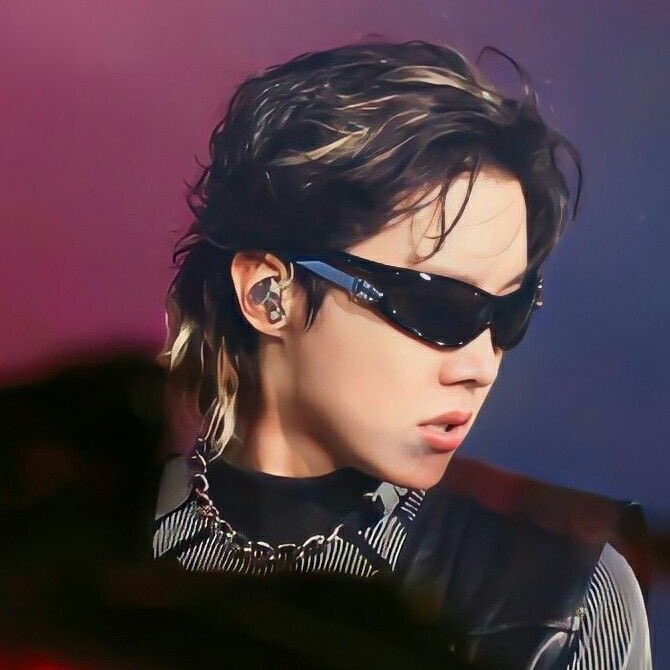 his highlights… OREO HOSEOK COME BACK TO ME
