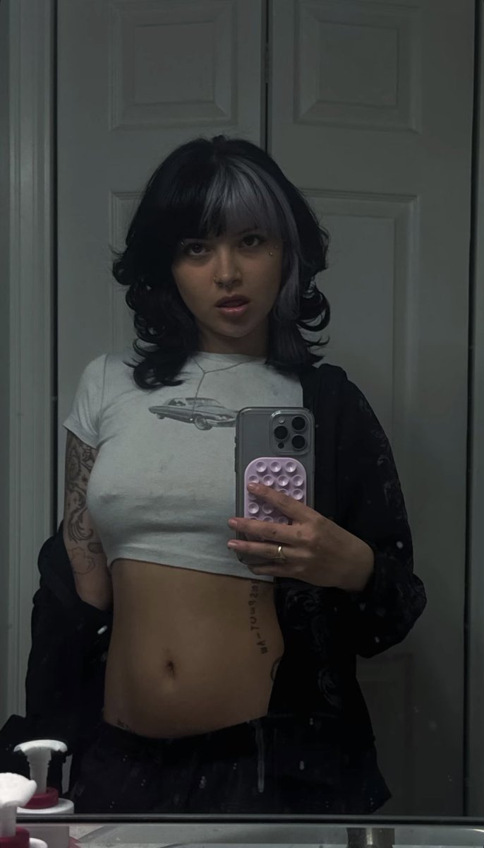 Madison 🖤 tweet media