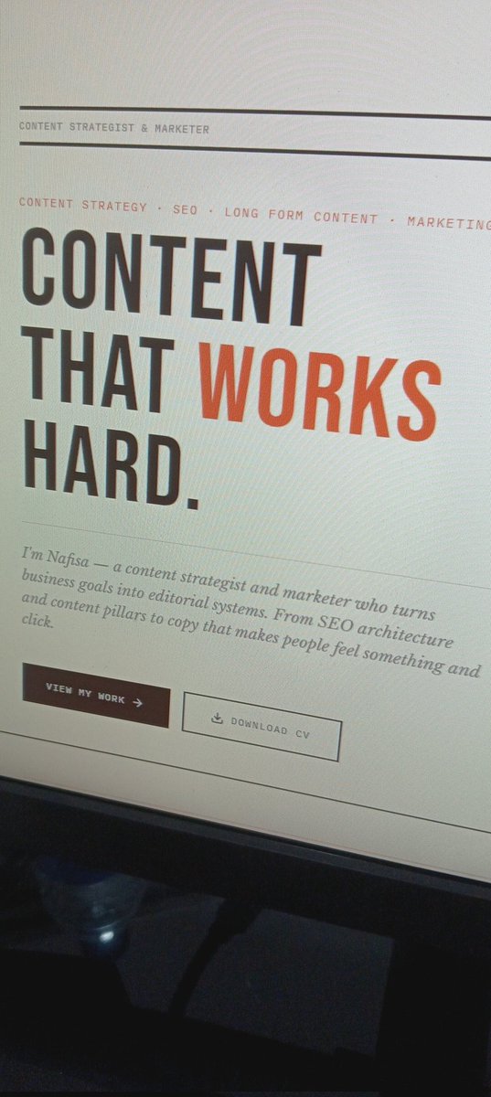 Nafisa | Content Strategist tweet media