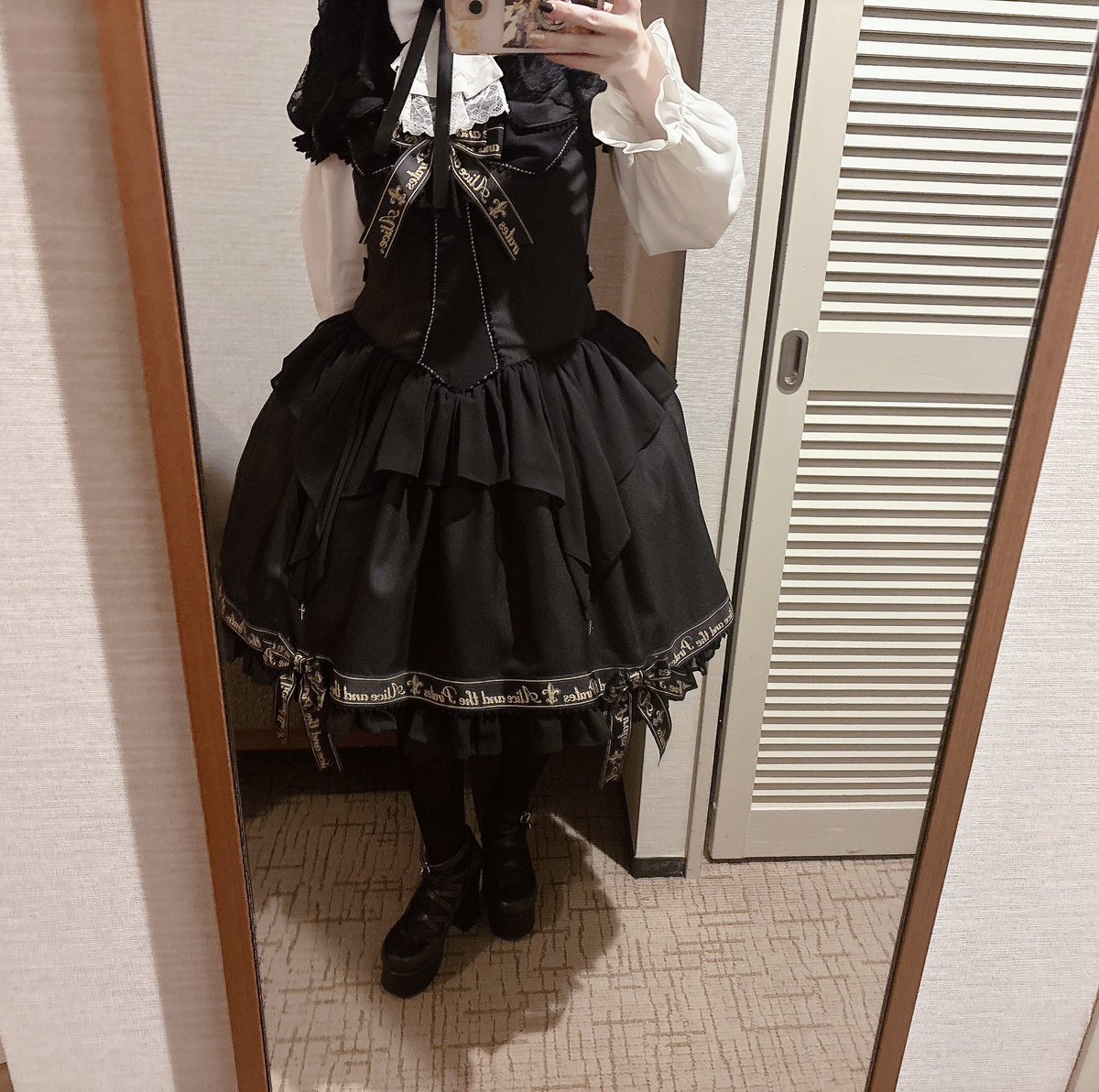 tart228's tweet photo. そしてこの超可愛い靴を超可愛い服に合わせたら幸せになった🥰✨✨✨✨
可愛い服だいすき🫶✨ https://t.co/HWLqzDA7ap