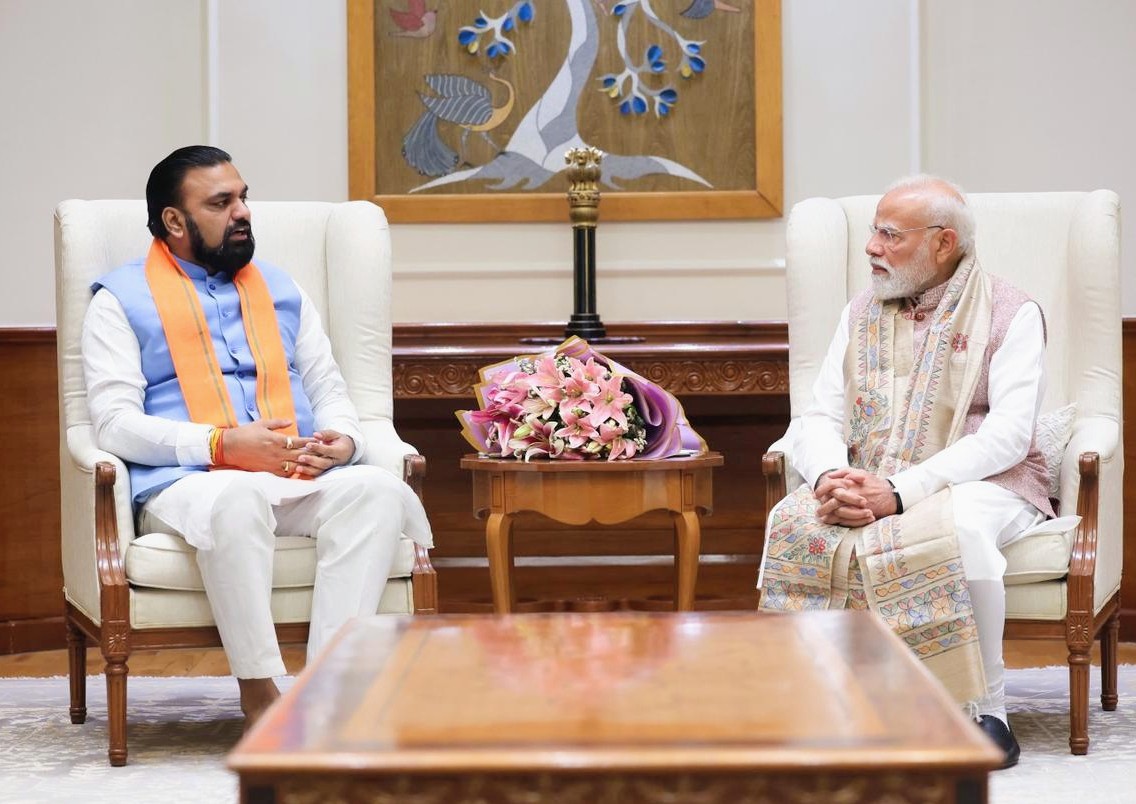 देश के यशस्वी प्रधानमंत्री श्री <a href="/narendramodi/">Narendra Modi</a> जी से आज नई दिल्ली में शिष्टाचार मुलाकात की। 

"विकसित भारत और समृद्ध बिहार" के विजन पर मार्गदर्शन प्राप्त हुआ। माननीय प्रधानमंत्री जी का स्नेह एवं सहयोग बिहार की प्रगति को नई गति प्रदान कर रहा है।

#narendramodiji #NDA4Bihar