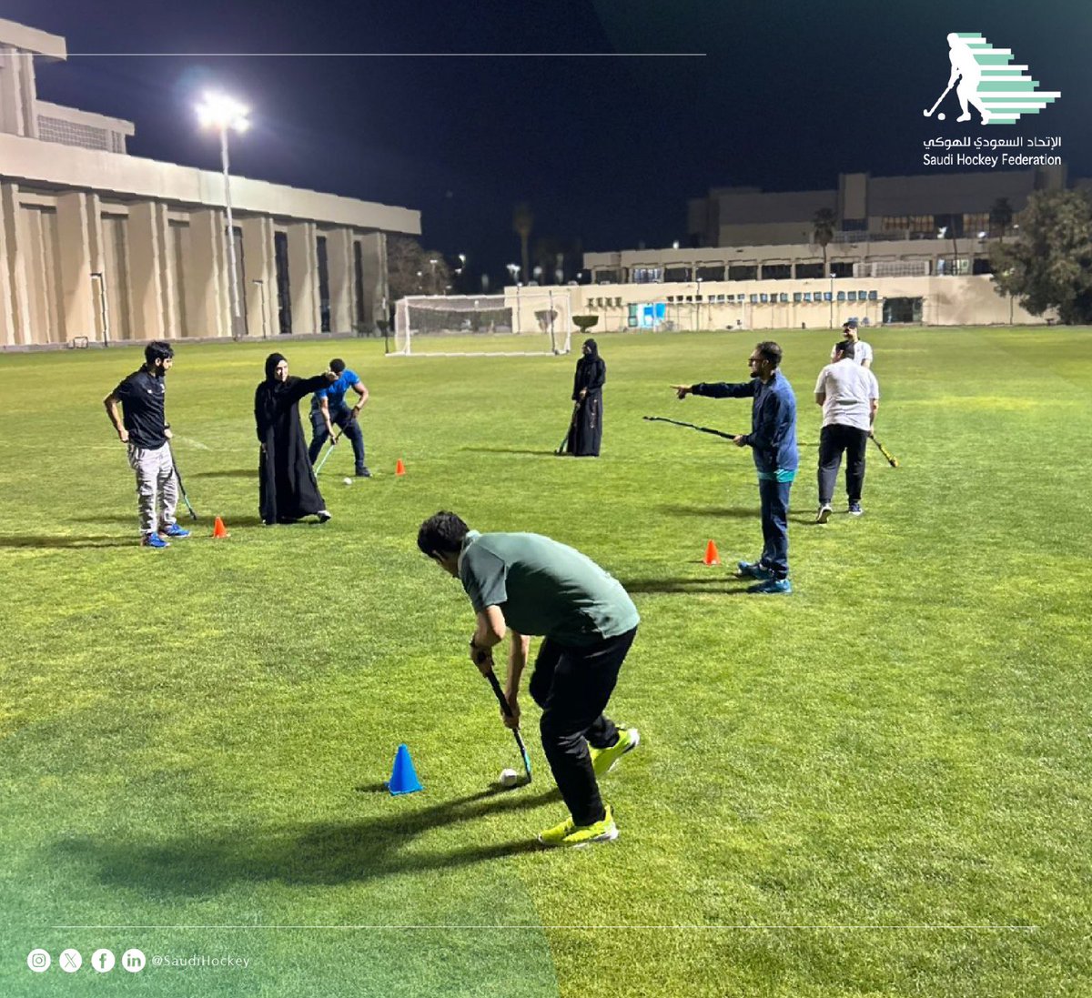 SaudiHockey's tweet photo. جانب من دورة تدريب المدربين المستوى الثاني في المدينة المنورة🏑

تطوير، شغف، وطموح مستمر لرفع مستوى اللعبة وصناعة جيل أقوى من المدربين 💪✨

#الاتحاد_السعودي_للهوكي https://t.co/1hZ0Pn9ZnR