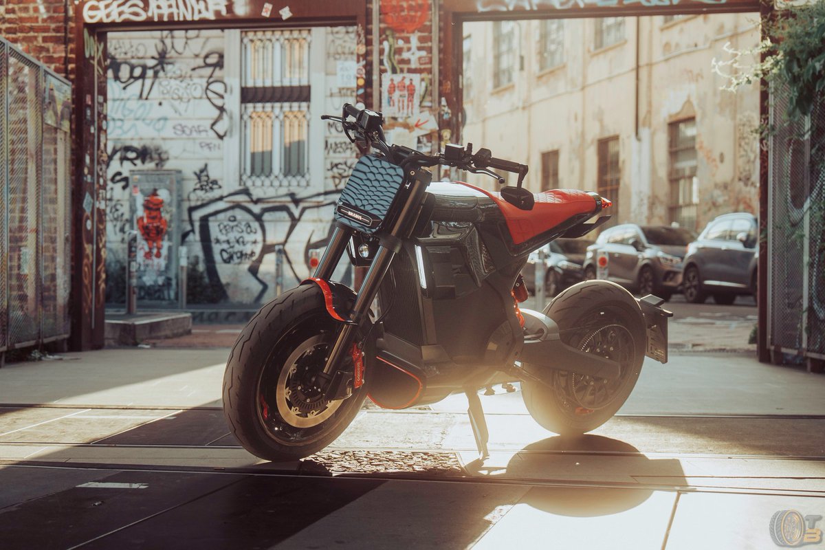 tuningblog_eu's tweet image. Brabus Urban E 🔴⚡
Elektrisch. Auffällig. Anders.
Mehr Design als Bike oder echte Revolution? 🤔🔥
#Brabus #UrbanE #Elektrobike #EPerformance
👉 Link in den Kommentaren