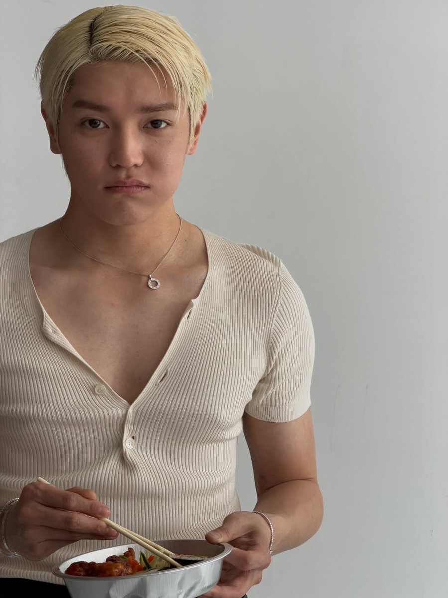 Taeyong Base tweet media