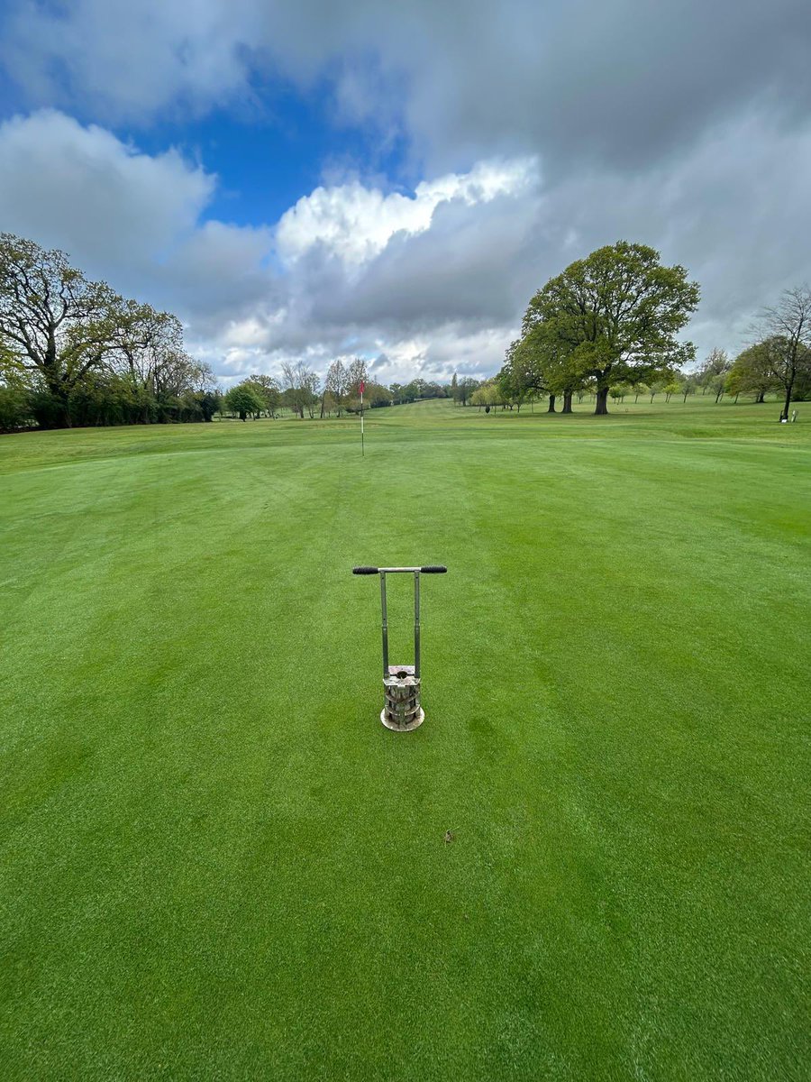 gregevansmg's tweet image. April is the ‘transition’ month between winter, renovations &amp;amp; the playing season. Busy start to the month with agronomy visits to Stratford, Grims Dyke, Skylark, Chadwell, Nevill &amp;amp; Sandwell ⛳️ 🏌️‍♂️ 

#greenkeeping #greenkeeper #golf #golfcourse #agronomy