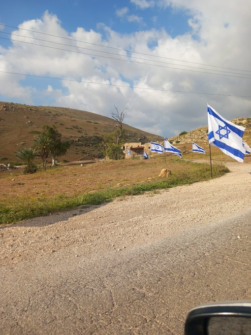 ferozwala's tweet image. x.com/ferozwala/stat…

📚🏫The Israeli occupation forces demolished the Al-Malih Basic Mixed #School, along with the electricity and water networks, health facilities &amp;amp; all the contents of the rooms, including furniture &amp;amp; materials, leaving only the rented historical building