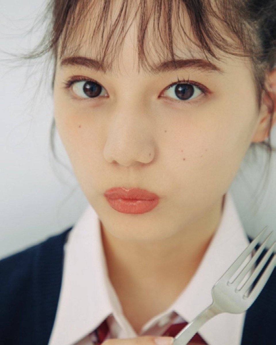 hata4yama's tweet photo. 小坂菜緒の顔も身体もえろすぎる♥️
こさかなの下品な顔面と身体でギンギン♥️ 
#日向坂46
#小坂菜緒
#顔抜き
#ぶっかけ
#連れオナ
#貼り合い https://t.co/T74bXHBHl6