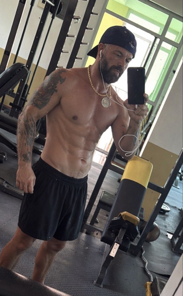 Shayne Agent G 🤖👑 tweet media